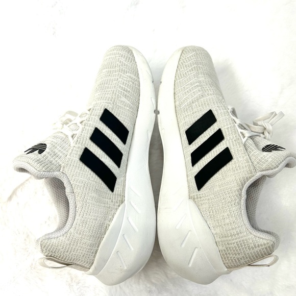 Adidas Swift Run 22 J Running Sneakers Gray Black GW8183 Track Shoe - Picture 8 of 9